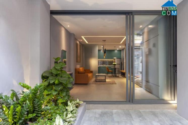 Ảnh 2 giải pháp thông minh khắc phục hoàn toàn tình trạng tối tăm, ẩm thấp của nhà phố 15 năm tuổi