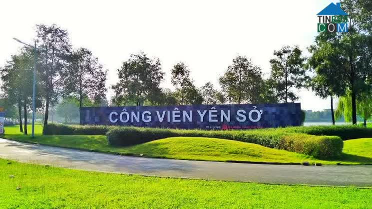 Công viên Yên Sở lợp bóng cây xanh