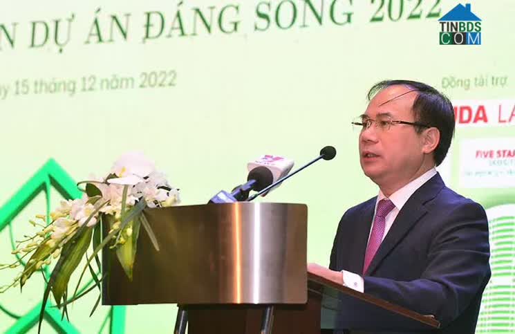 Thứ trưởng Bộ Xây dựng Nguyễn Văn Sinh phát biểu tại diễn đàn