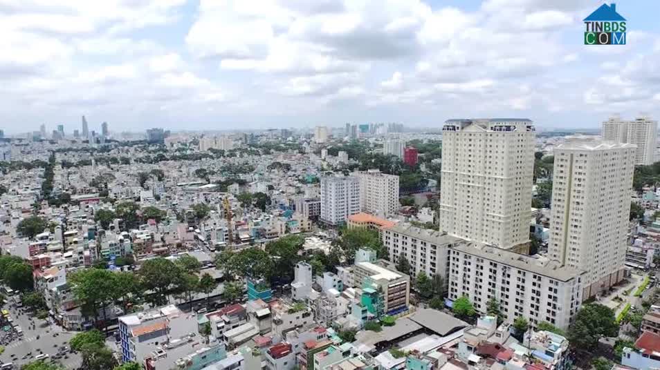 Giá chung cư Quận 1 thấp hơn so với mặt bằng giá của các quận cận trung tâm.