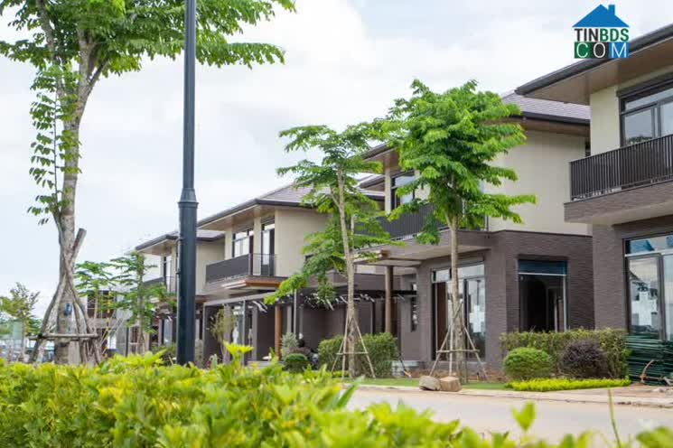 Ảnh Biệt Thự, Nhà Liền Kề Vùng Ven TP.HCM Được Săn Đón