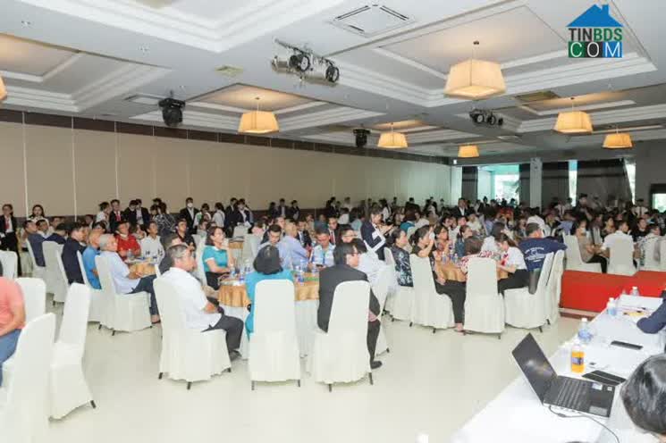 Ảnh Gần 100 Khách Hàng Đặt Cọc Tại Lễ Công Bố Sản Phẩm Nhà Phố Khu Đô Thị Mekong Centre