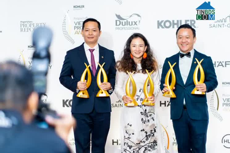 Ảnh Phát Đạt “Bội Thu” Giải Thưởng Tại Propertyguru Vietnam Property Awards 2022