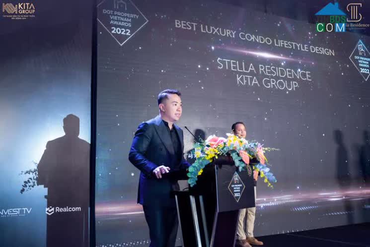 Đại diện KITA Group phát biểu tại sự kiện Dot Property Vietnam Awards 2022