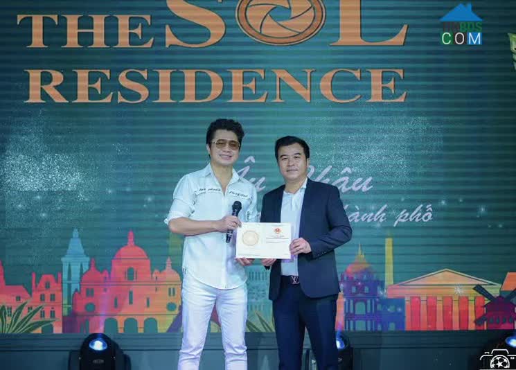 Ca sĩ Lâm Vũ đã nhanh tay sở hữu của 2 căn nhà phố tại The Sol Residence