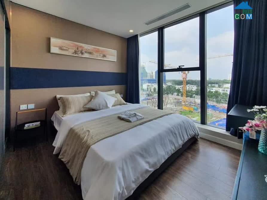 Phòng ngủ có gam màu ấm áp