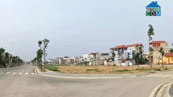 Thị trường đất nền ở 3 huyện có thông tin lên quận trong thời gian tới là Gia Lâm, Đông Anh, Hoài Đức đang ghi nhận lượng giao dịch tăng ở phân khúc giá dưới 2 tỷ đồng.