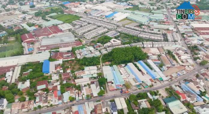 Công nghiệp phát triển với các KCN quy mô là lợi thế lớn của BĐS Tân Uyên.