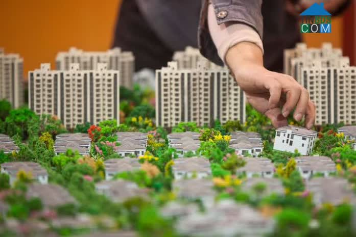 Lãi suất ngân hàng giảm liên tục đã kéo làn sóng nhà đầu tư bất động sản quay trở lại với thị trường bất động sản