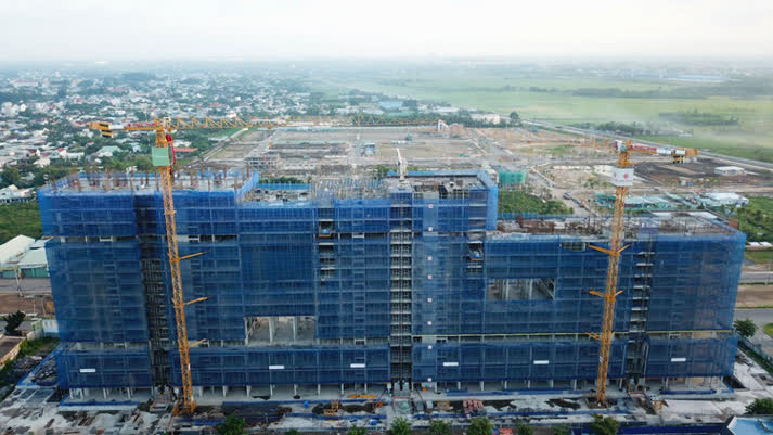 Ảnh Đếm Ngược Lễ Cất Nóc Block Galaxy Thuộc Dự Án FIATO AIRPORT CITY
