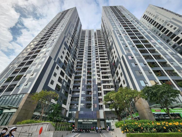 Ảnh Chủ Nhà Quay Xe Khi Giá Chung Cư Liên Tục Tăng