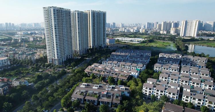 Ảnh Thị Trường Bất Động Sản 2025: Dịch Chuyển Sang Dòng Tiền Thực Và Phân Hóa Mạnh Về Giá