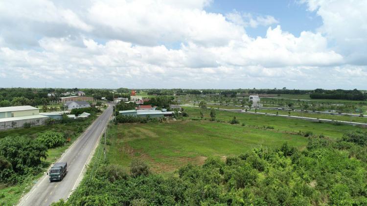 Ảnh Nhà Đầu Tư "Đu Đỉnh" Đất Nền 2021-2022 Khi Nào "Về Bờ"?