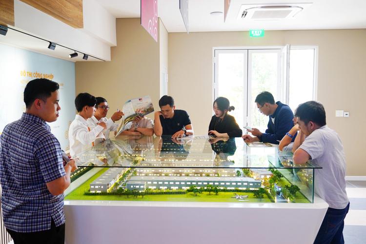 Ảnh Giải Pháp Đầu Tư Hiệu Quả Cho Dòng Tiền Cuối Năm