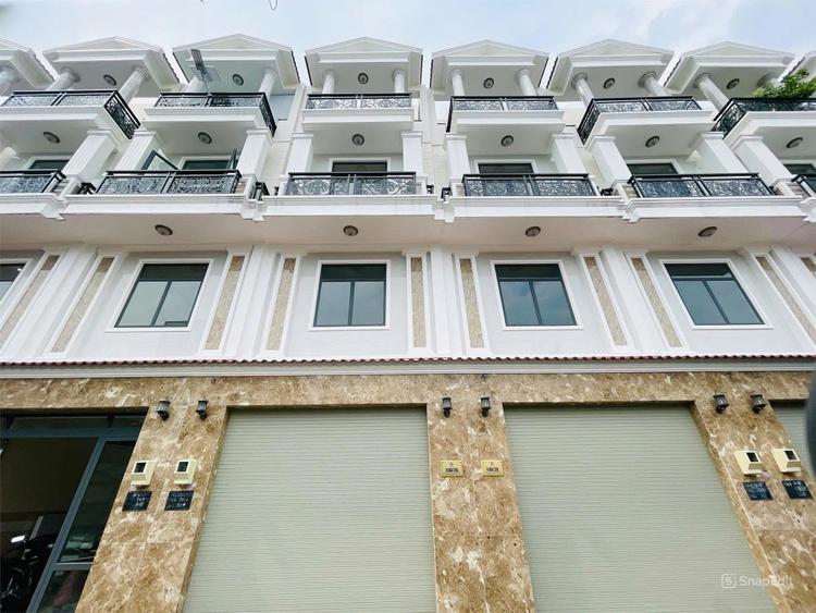 Ảnh Đất Nền Hạ Nhiệt Ở Cả Hai Miền, Xu Hướng Thận Trọng Lan Rộng Trên Thị Trường
