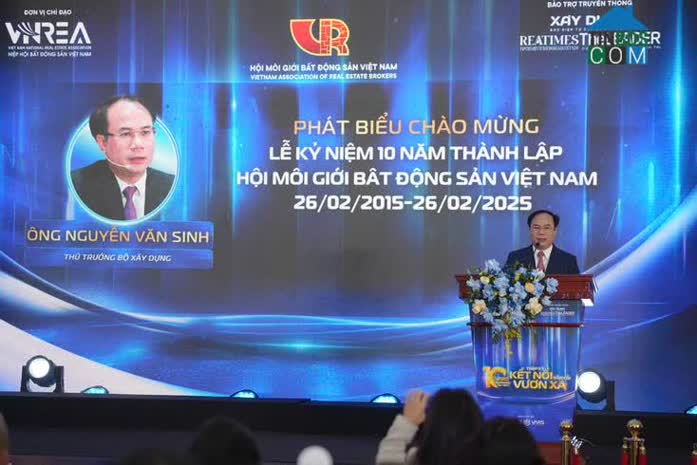 Ảnh Hội Môi Giới Bất Động Sản Việt Nam: “Thập Kỷ Kế Nối – Dẫn Lối Vươn Xa”