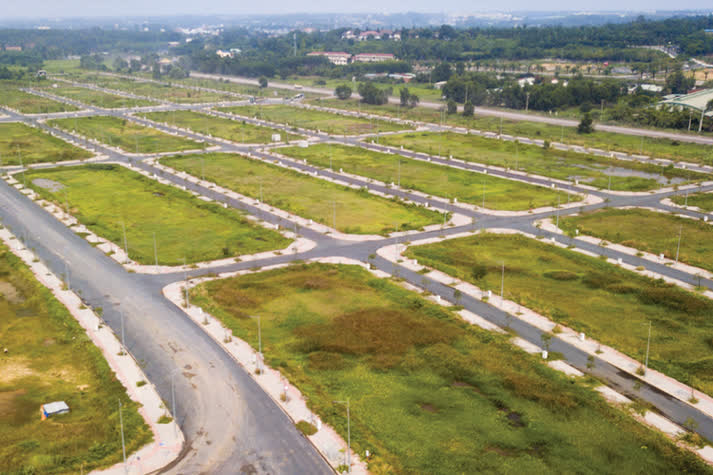 Ảnh Môi Giới Đất Nền Đồng Loạt Quay Lại Với Nghề
