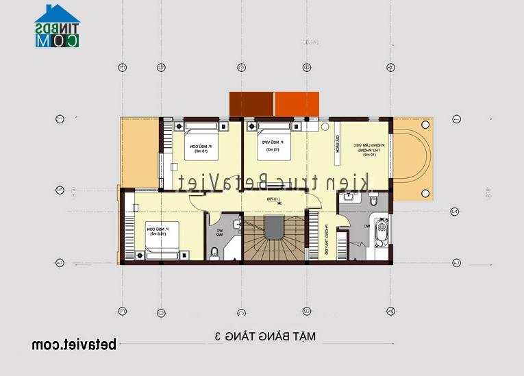 Mặt bằng tầng 3 gồm 1 phòng làm việc, 3 phòng ngủ (phòng ngủ lớn có vệ sinh khép kín) và 1 vệ sinh chung.