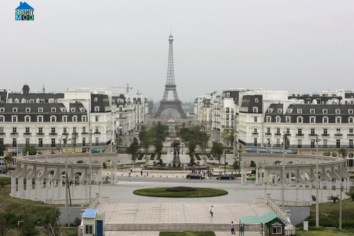 Ảnh Đến Trung Quốc thăm...Paris