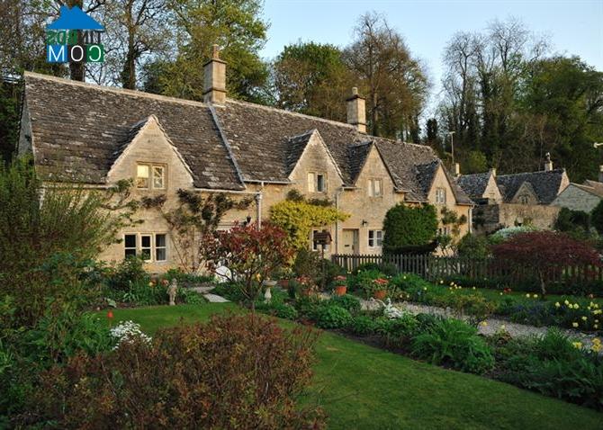 Ảnh Vẻ đẹp cổ điển của ngôi làng Bibury