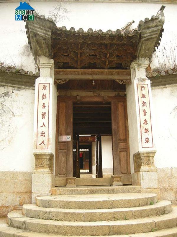 Ảnh Kiến trúc tinh xảo của dinh họ Vương- Hà Giang