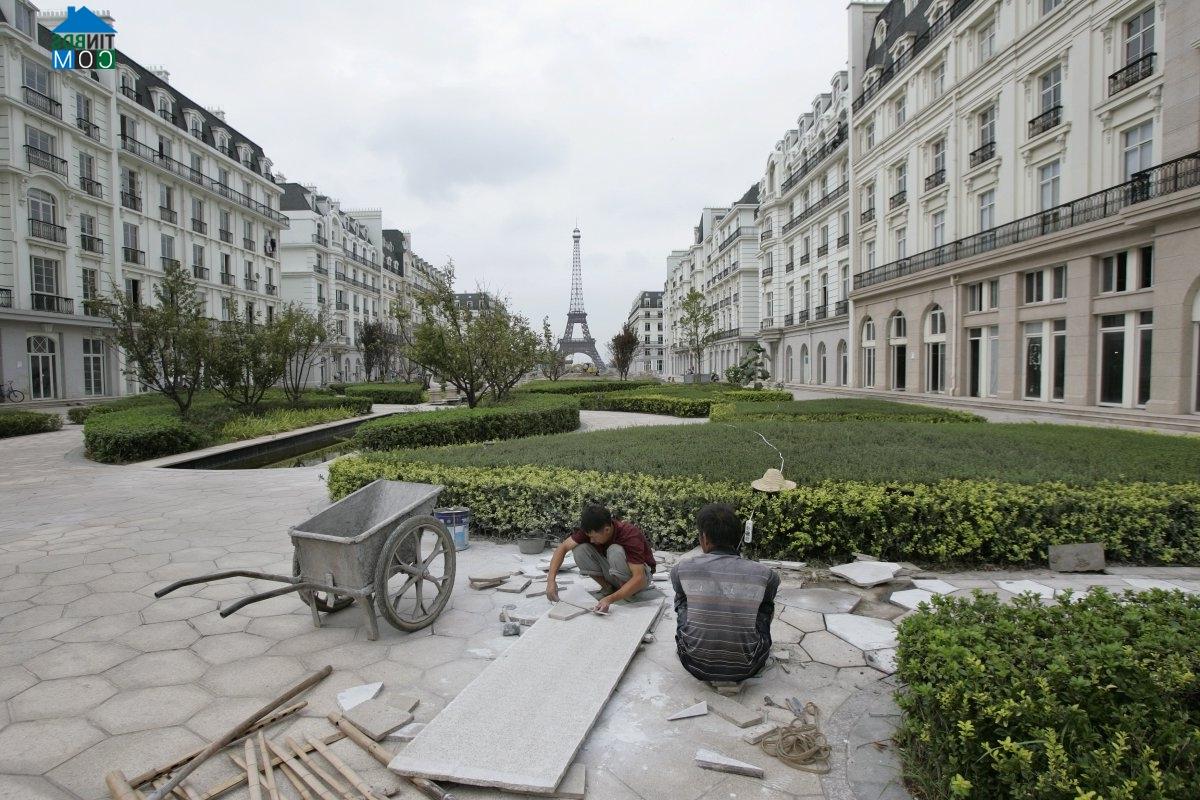 Ảnh Đến Trung Quốc thăm...Paris