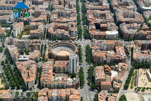 Ảnh Kiến trúc nhà bát giác ở Barcelona