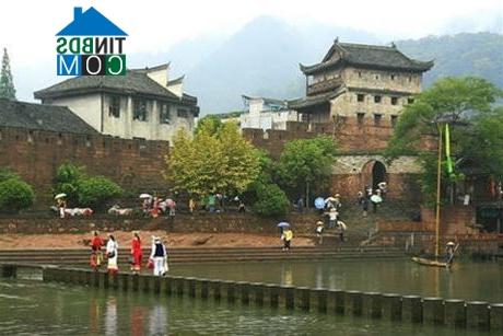 Ảnh Phượng Hoàng cổ trấn