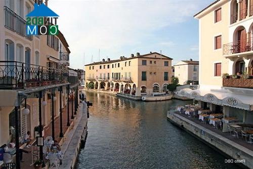 Ảnh Thành phố Cannes không chỉ có điện ảnh