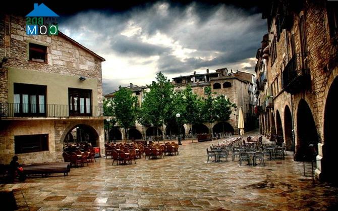 Ảnh Girona - Thành phố cho người hoài cổ