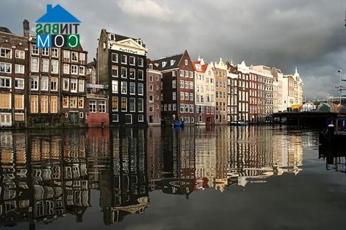 Ảnh Chiêm ngưỡng vẻ đẹp muôn màu của kiến trúc cổ Amsterdam