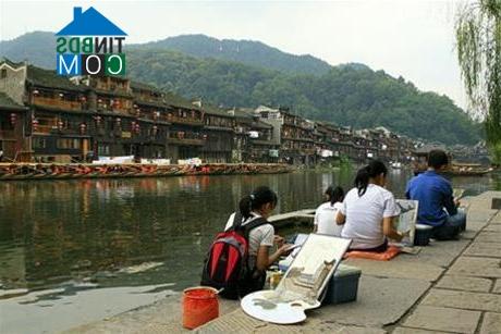 Ảnh Phượng Hoàng cổ trấn