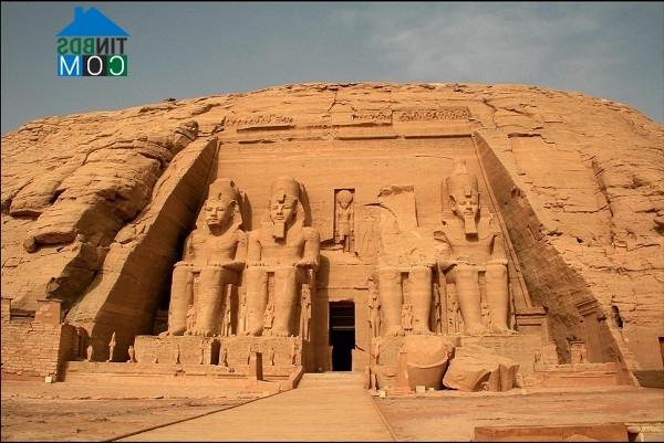 Ảnh "Mục sở thị" đền thờ đá của Pharaoh vĩ đại nhất Ai Cập