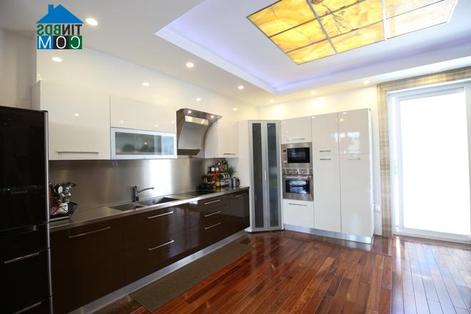 Ảnh Ngôi nhà triệu đô sang trọng với đá hoa cương