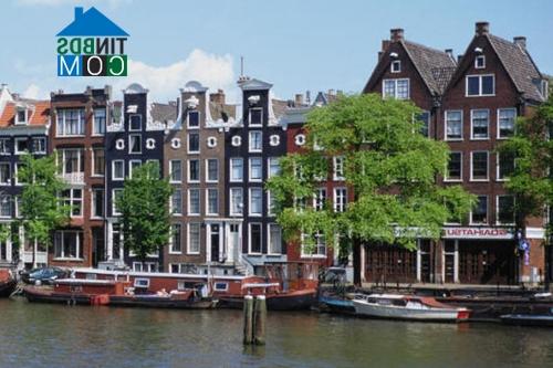 Ảnh Chiêm ngưỡng vẻ đẹp muôn màu của kiến trúc cổ Amsterdam