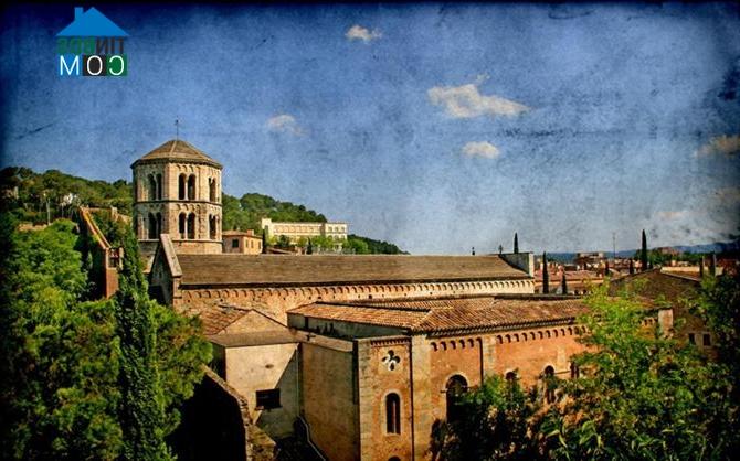 Ảnh Girona - Thành phố cho người hoài cổ