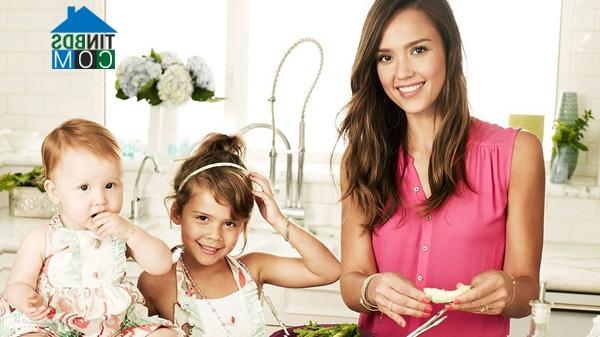 Ảnh Tổ ấm đẹp lung linh của Jessica Alba