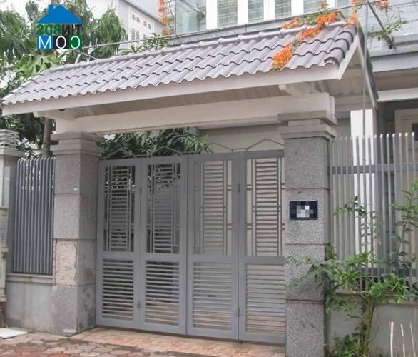 Ảnh Dạo quanh ngắm cổng biệt thự đẹp, độc tại Hà Nội