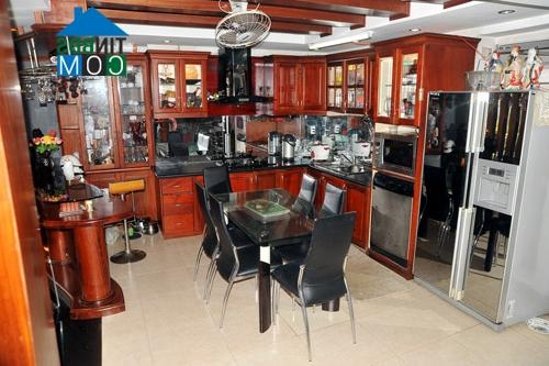 Ảnh Căn nhà 3 tầng 2 triệu đô của ca sĩ Lý Hải