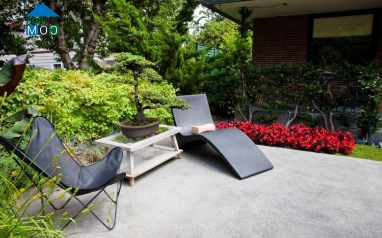 Ảnh Trang trí vườn đẹp theo phong cách Nhật Bản với cây bonsai
