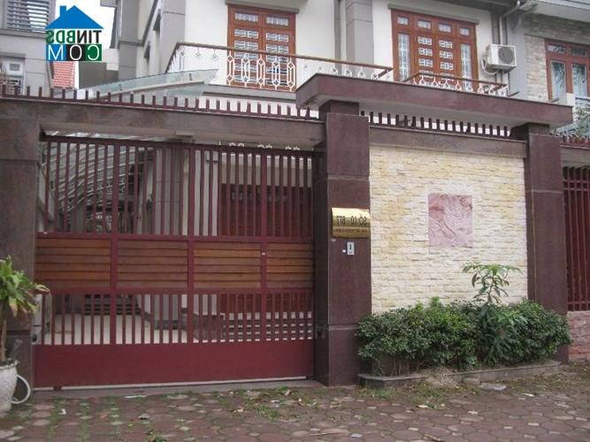 Ảnh Dạo quanh ngắm cổng biệt thự đẹp, độc tại Hà Nội