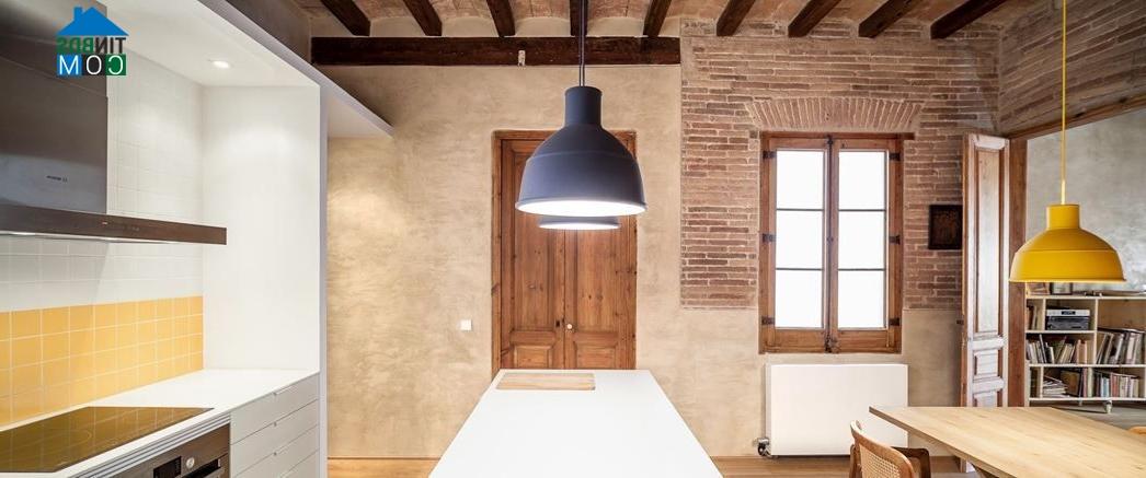 Ảnh Căn hộ phong cách Bohemian mộc mạc với nội thất gỗ