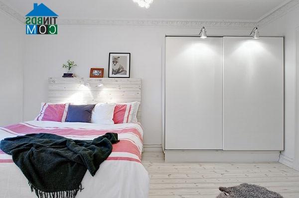 Ảnh Đẹp ấn tượng căn hộ với những phụ kiện sặc sỡ