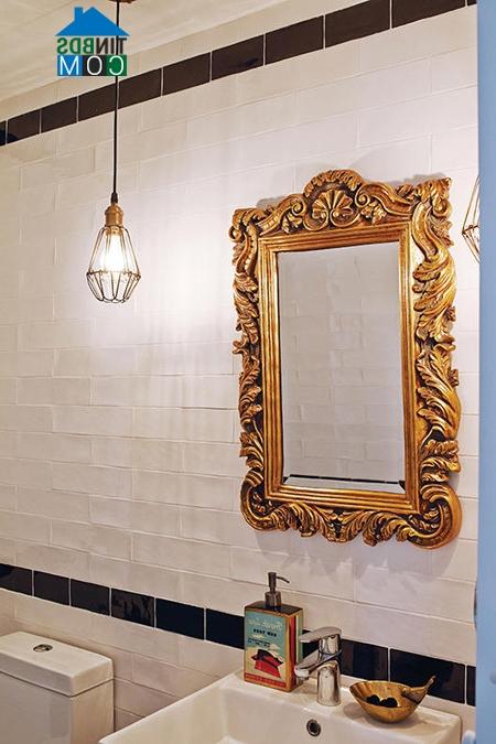 Ảnh Căn hộ nhiều đồ cổ nhưng mang vẻ đẹp hiện đại