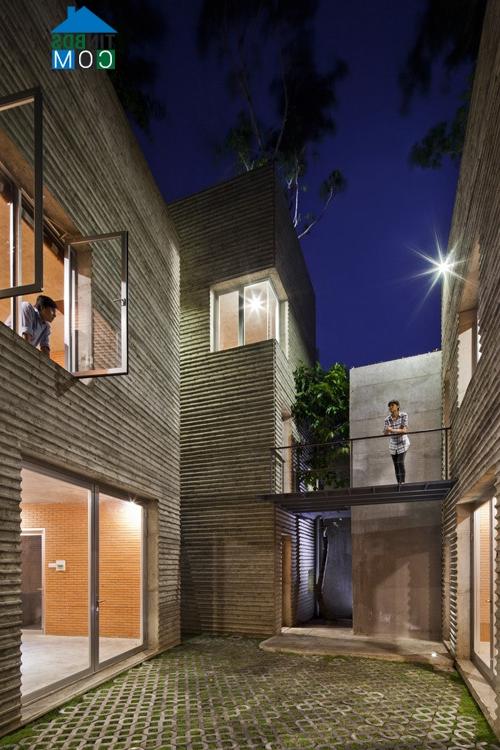 Ảnh "House for trees" - Ngôi nhà cho cây xanh giữa Sài Gòn