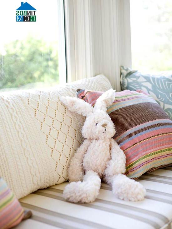 Ảnh Đón thu với phòng khách thanh lịch, dịu mát