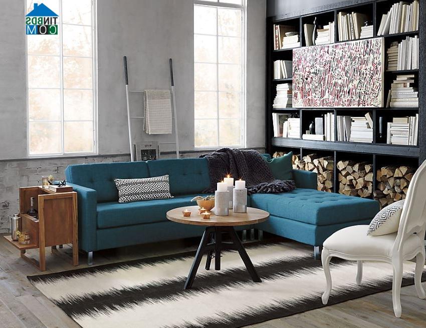 Bộ sofa màu xanh nhiều khối làm nổi bật không gian phòng khách