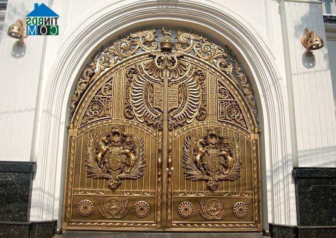 Ảnh Chiêm ngưỡng những chiếc cổng trăm triệu giữa Sài Thành
