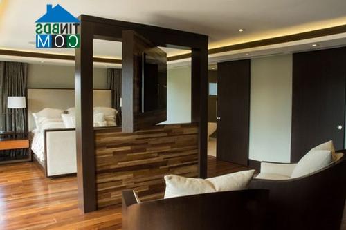 Ảnh Ngôi nhà hiện đại với kệ TV xoay lý tưởng