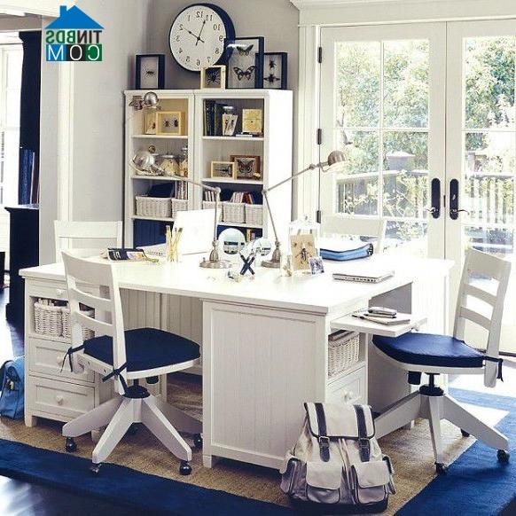 Ảnh Sắp xếp góc học tập gọn gàng cho trẻ